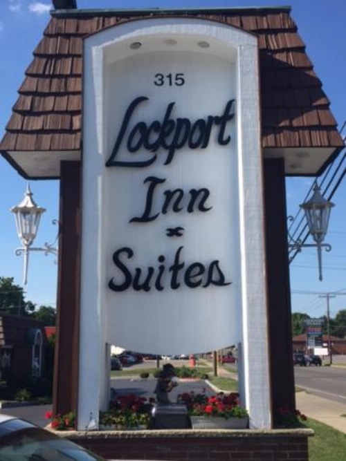Lockport Inn and Suites image 2
